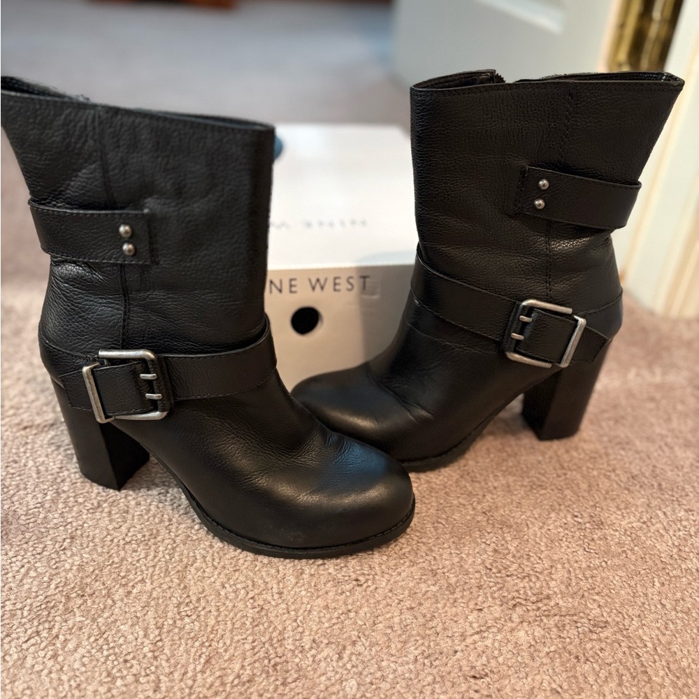 Nine West Black Leather Heeled Boots with Buckle